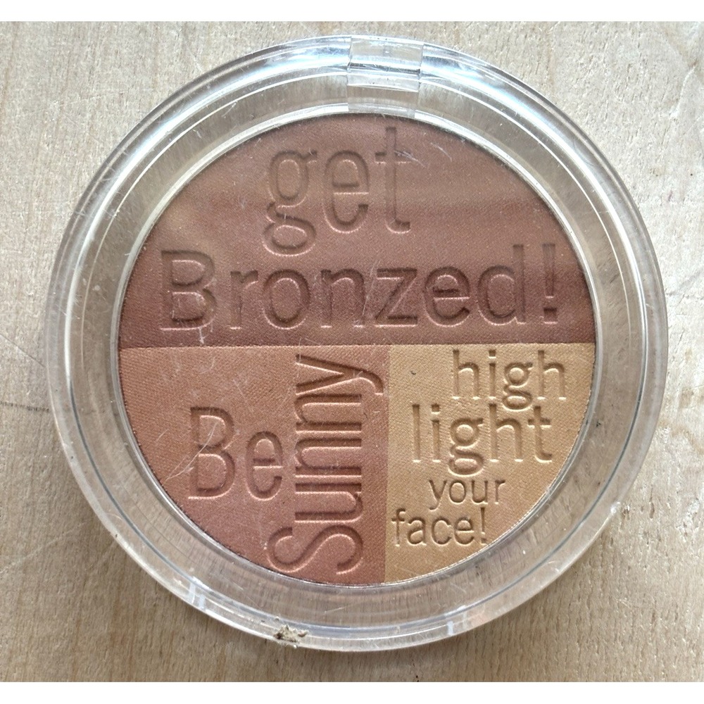 Revlon Bronze on Bronze Bronzer 01 New Unused .35 Oz Italy Discontinued